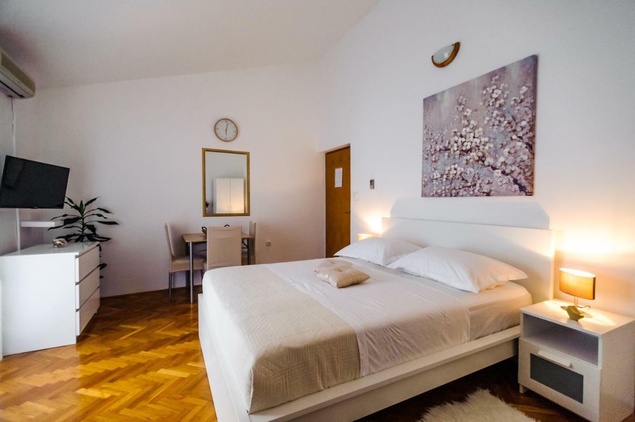 Apartments Korda L&M- Suhi Potok Jesenice  Eksteriør billede